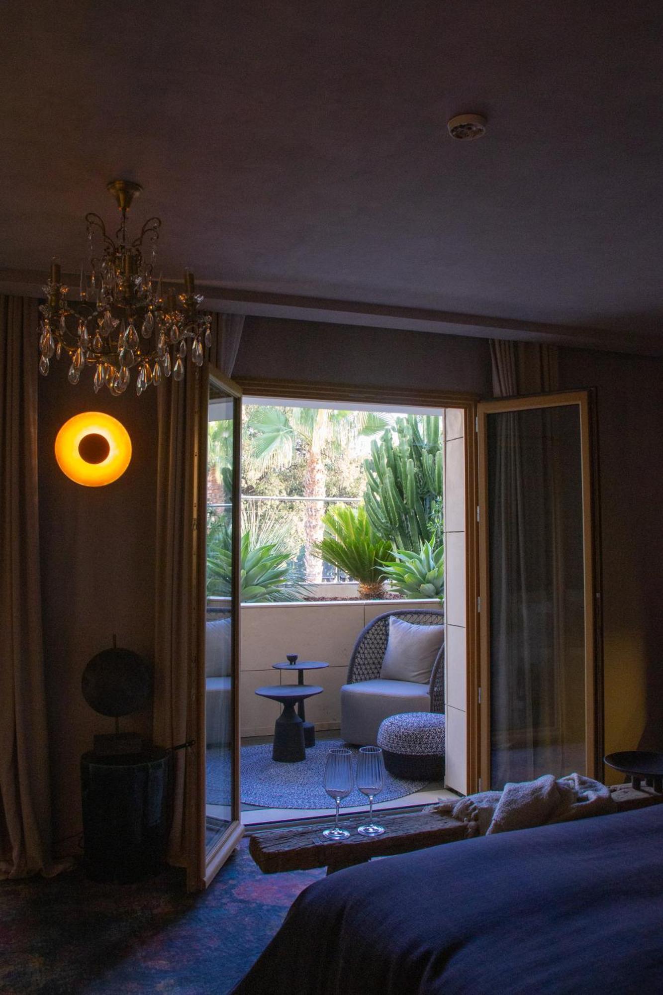 Unique Boutique Hotel Antibes Juan-Les-Pins ภายนอก รูปภาพ